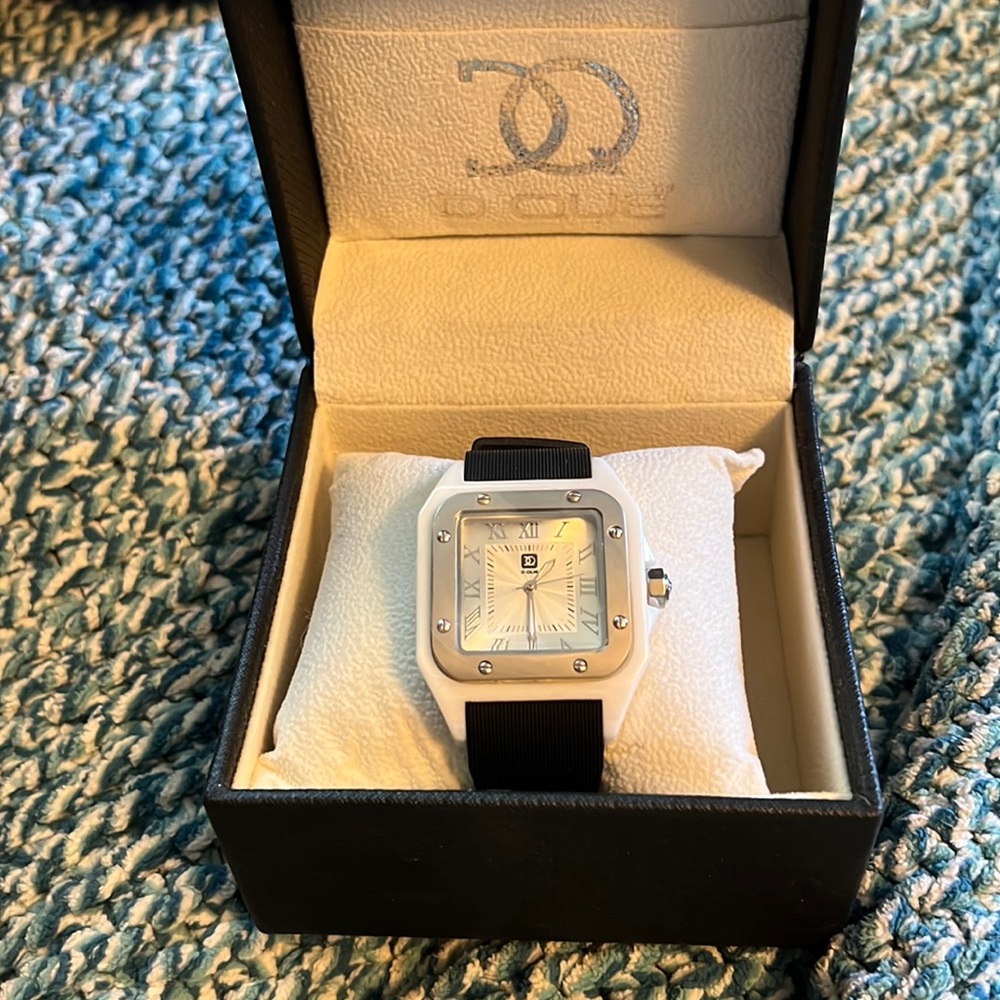 BRAND NEW DQ watch